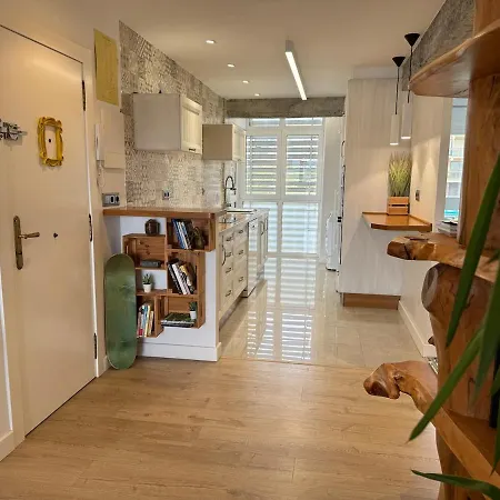 Διαμέρισμα Incredible Sunny Apartment By The Sea