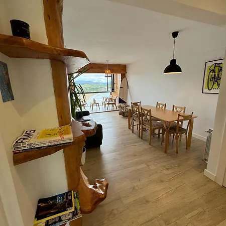 Incredible Sunny Apartment By The Sea Διαμέρισμα Bareno