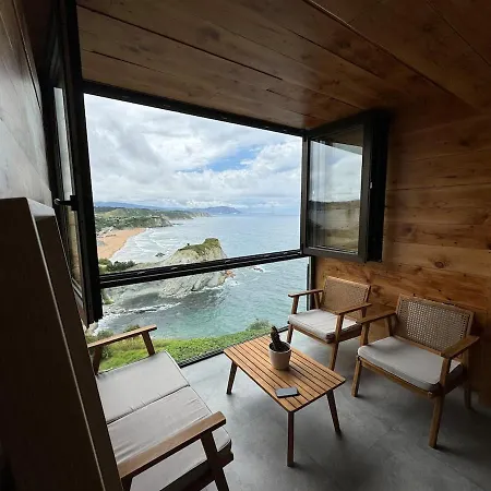 Incredible Sunny Apartment By The Sea * Bareno