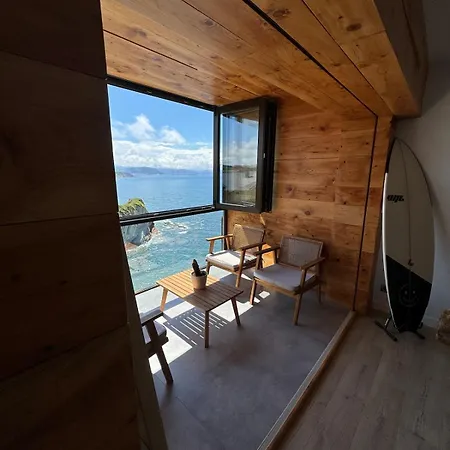 Incredible Sunny Apartment By The Sea